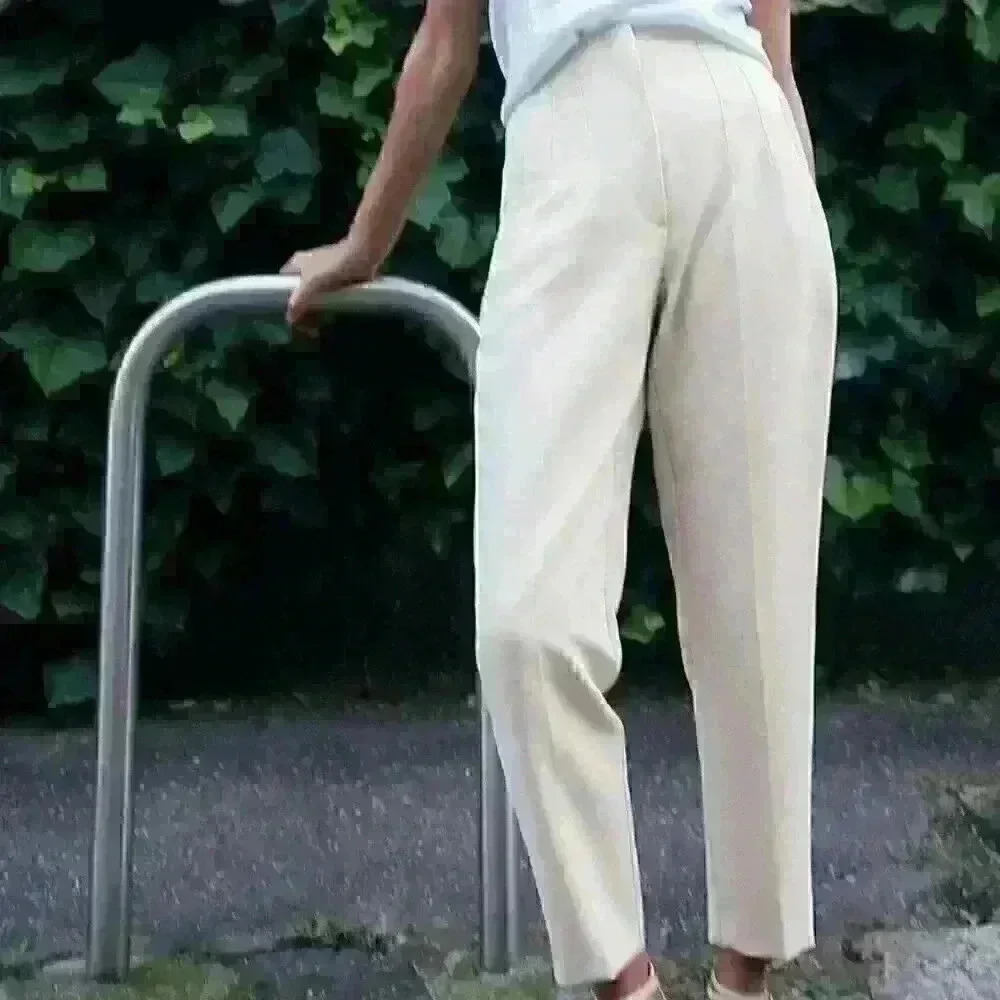 ZARA Pants with a High Waist - Brick Red